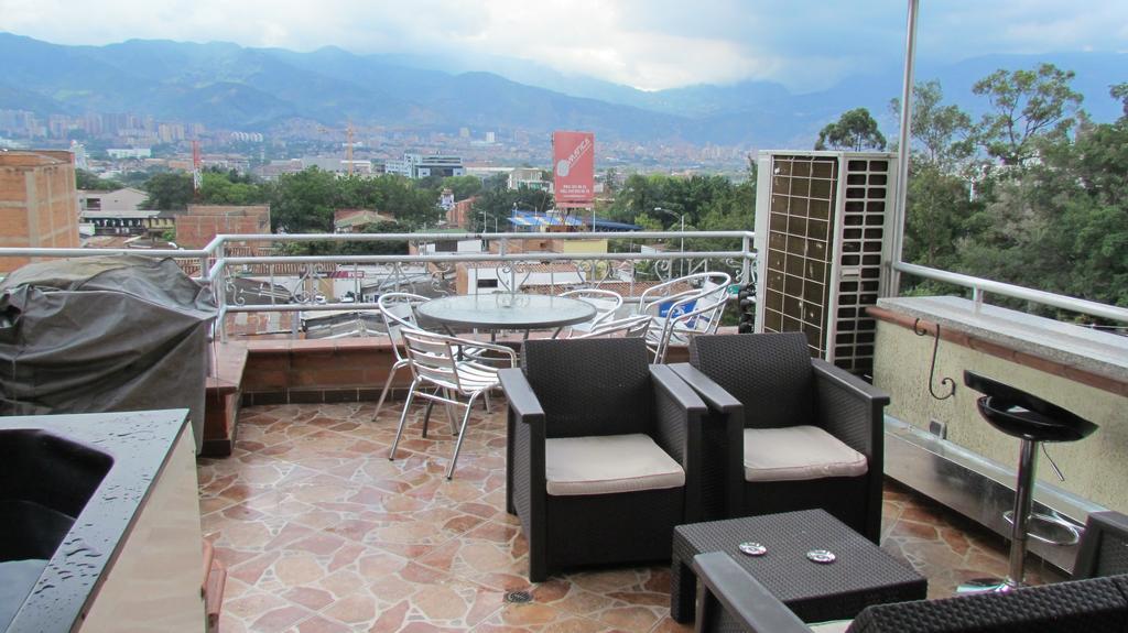 Apartamentos En El Poblado Medellin Exterior photo