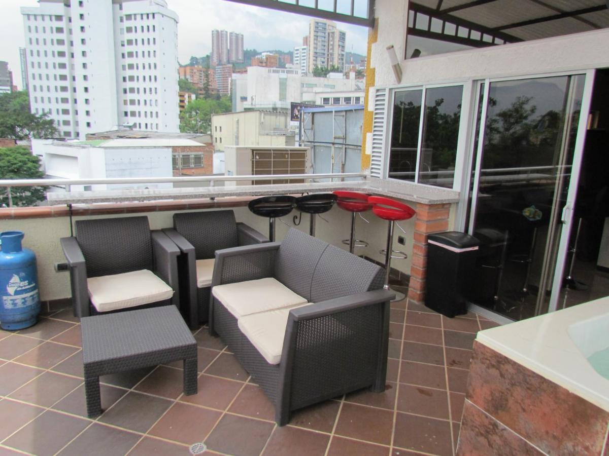 Apartamentos En El Poblado Medellin Exterior photo